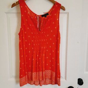 Sanctuary Orange Pleated Sleeveless V-Neck Tie Back Blouse Size M
